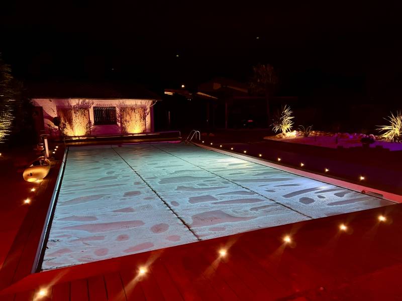 Installation sur-mesure d'éclairage LED pour piscine et jardin à Talence